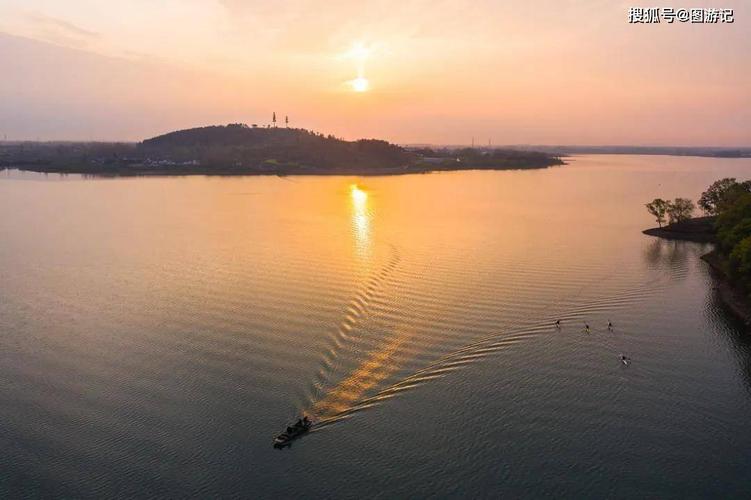 3、万佛湖风景区