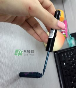 ​蜜丝佛陀亮彩速干眼线液怎么样？蜜丝佛陀亮彩速干眼线液好用吗？