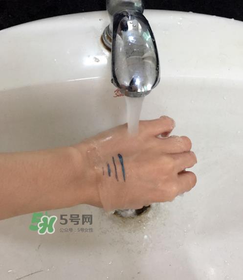 蜜丝佛陀亮彩速干眼线液怎么样？蜜丝佛陀亮彩速干眼线液好用吗？