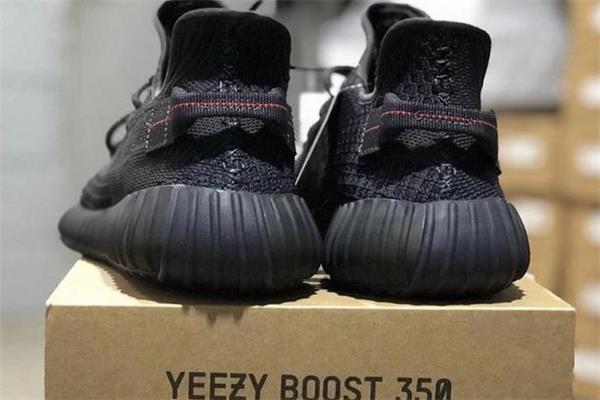 yeezy 350黑天使开箱测评 椰子350黑天使值得入手吗