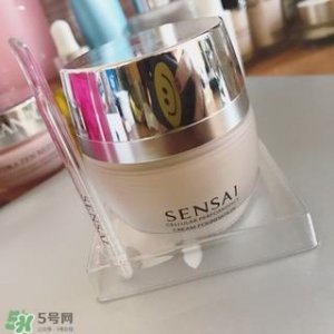 ​sensai粉霜多少钱?sensai粉霜专柜价格