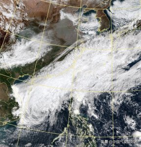 ​南方现“阴阳云”，这是好事！分析：和台风有关，或带来抗旱喜雨