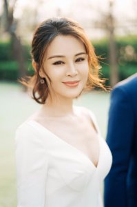 ​原来佟大为的老婆是她，低调隐婚12年零绯闻，今一家5口很幸福