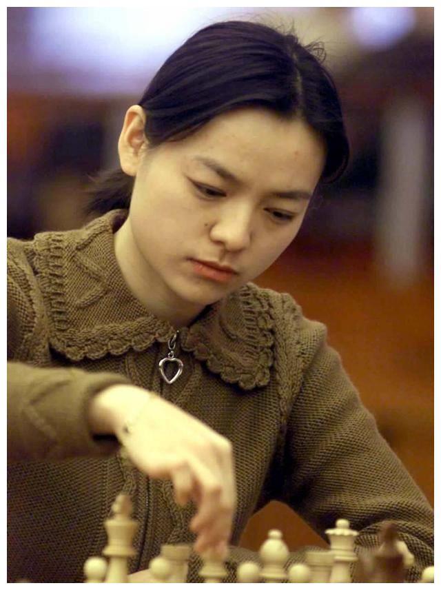 中国棋后诸宸改国籍嫁老外，如今怎么样了？结果让人心疼