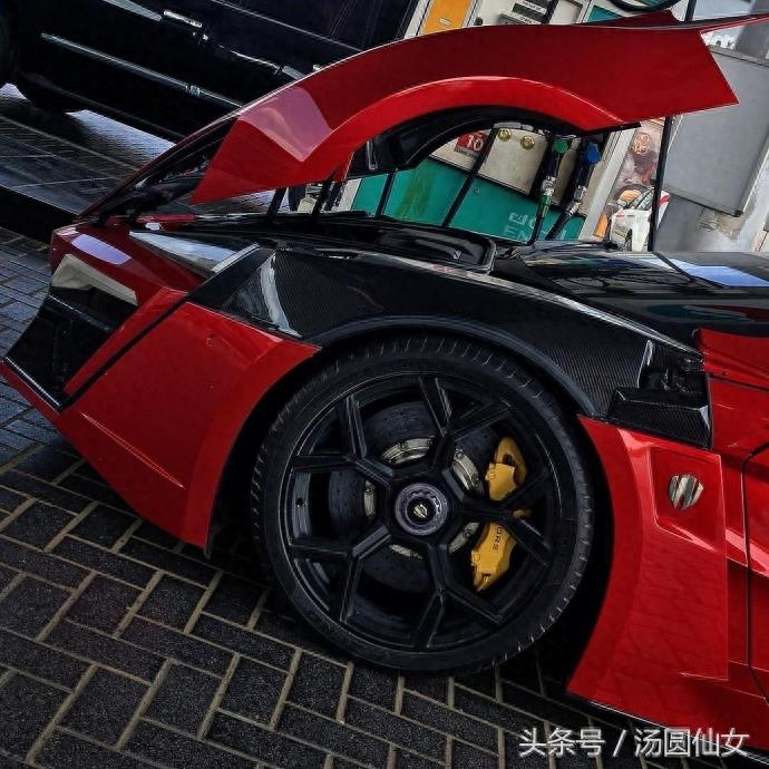 一枚红色毒药——莱肯Lykan HyperSport