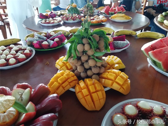 越南芽庄美食：走心的水果派对、鳄鱼肉、船餐，不一样的吃货体验